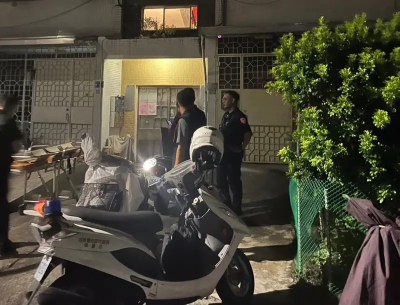 高雄公寓飄臭味驚見三死　屋內有遺書和燒炭金爐