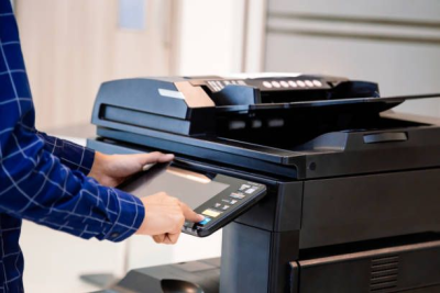 選舉兼差賺外快！39%上班族曾心動　「粉專小編」成夢幻職缺