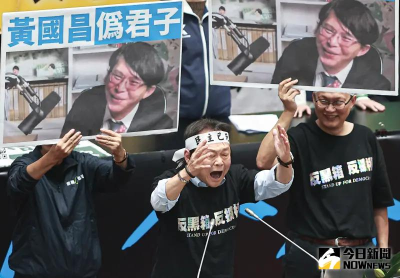 昔批黃國昌偽君子　王世堅曝一舉動今加碼封「自戀男」