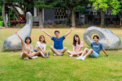 中央大學「大一年專責機構」整合資源　推AI課程助新鮮人應對挑戰