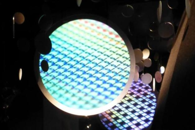 回顧美降息後半導體中長期漲相佳　法人：00891掌握2大AI命脈