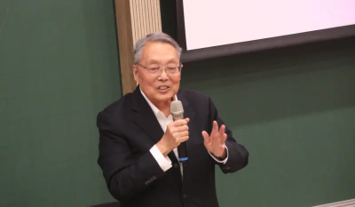 談台灣怎麼發展健康產業　施振榮：先把醫療服務定位為產業
