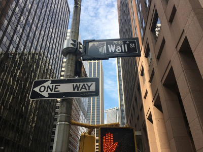 華爾街續消化川普2.0與Fed降息前景！美股漲跌互見　道瓊漲逾百點