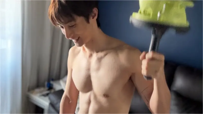 阿本遭性騷擾！廠商老闆頻喊：想看你裸體　見他健身照「有反應」