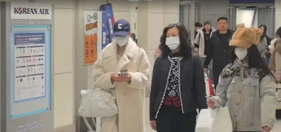 影／病榻旁送走阿姨大S！小S女兒們戴帽子、口罩低調返台畫面曝光