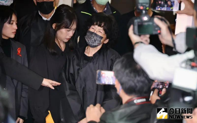 陳佩琪緊擁柯文哲哭喊1句！他質疑恐串供狠酸：得了便宜還賣乖