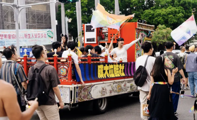 民眾黨出席同志遊行怨不公平對待　主辦方嘆：主動邀請沒回電