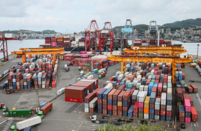 台廠還在海上漂的貨櫃要被課多少關稅？經濟部一次算清楚