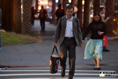 關稅刀斬加薪！34.9%資方認「考慮暫停」　外派職缺有望增