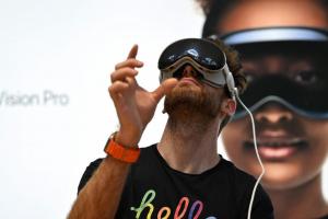 讓大家都能買 Vision Pro？傳蘋果今年就要推平價款