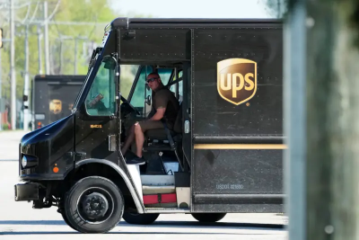 美國物流巨頭UPS宣布裁員2萬人！特別強調「與關稅無關」