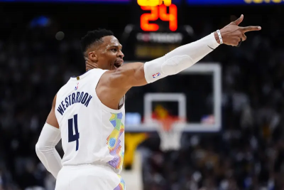 影／感人！Westbrook在客場得到溫暖　雷霆球迷竟全場鼓勵歡呼