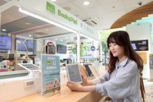 博客來電子書閱讀器超夯！三個月狂賣萬台、首家體驗館也來了