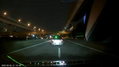 國道會車糾紛！兩駕駛隔空開戰　遠燈狂照、雷射筆反擊下場曝