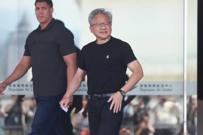 剛接下中東大單　黃仁勳：參與AI建設及發展備感榮幸