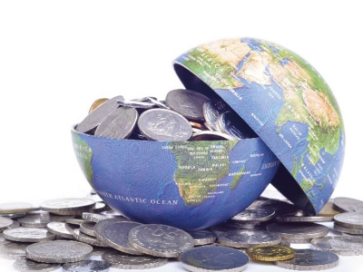 美國信評被降！投顧建議分散債市投資組合配置　因應不確定環境