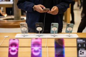 iPhone 17 四款螢幕尺寸確認！標準版變大有望升級120Hz
