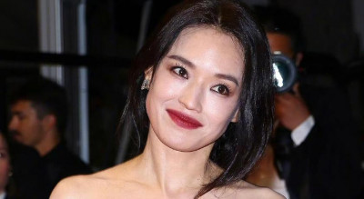 舒淇不愧是鬆弛感女神！素顏上妝過程全曝光「一兼二顧」難怪金主疼翻天