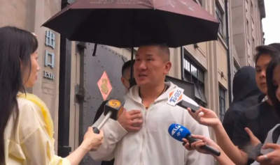 館長上海參觀1紀念館看哭了！高喊「我們是同胞」：不打自己人