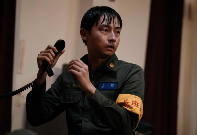 大鶴沒當兵卻演軍人！氣胸屢遭退貨　拍《閩江船事件》終於圓夢