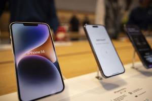 更像 Android 手機！傳 iPhone 螢幕迎接兩變化：將捨棄動態島