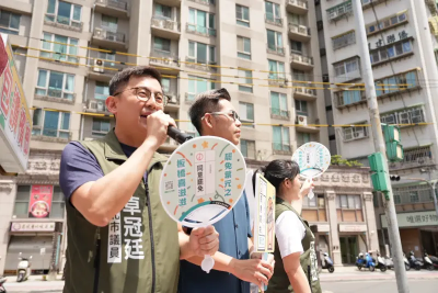 催罷免投票！綠營串連路口宣講　直奔葉元之服務處