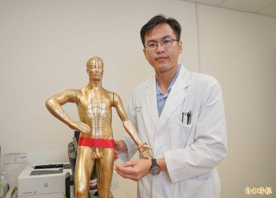 中醫針灸輔助中重度失智者 延緩7旬婦腦部退化助零住院