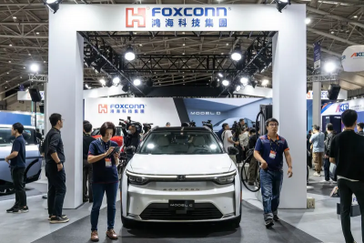 運具電動化有成績！鴻華Model C　華德、成運電巴打國際盃