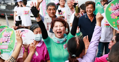 北上支援催罷免同意票　陳亭妃明將騎腳踏車繞台北2圈