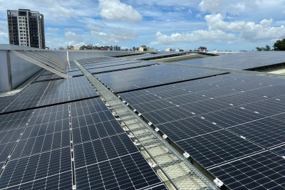 颱風吹飛光電惹議　再生能源業者發聲：光電板保護大量屋頂