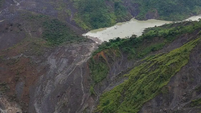 古坑草嶺堰塞湖恐潰決！南投縣府整備水患救援器材