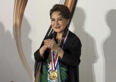 80歲楊麗花獲行政院文化獎章！「我會老，歌仔戲不會老」惹淚粉絲