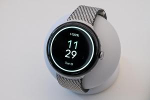 傳 Google 新手錶 Pixel Watch 4 續航最長三天！還藏有祕密武器