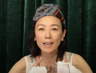 55歲「最美藍鳳凰」瘦到幾乎變個人！重逢《開心鬼》恩師黃百鳴
