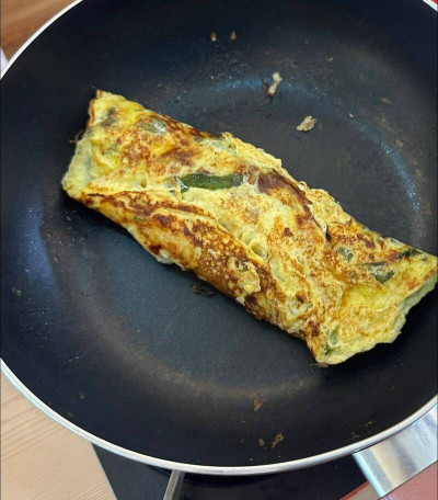 補充膳食纖維鈣厲害！ 「海帶芽鮮奶蛋捲」這樣做