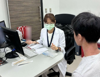 異位性皮膚炎 夏季高溫好發！ 紫外線照光、免疫調節劑改善