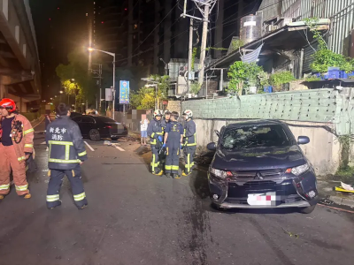圍毆畫面曝！中和車禍17歲女遭拋飛身亡　家屬暴怒痛揍計程車運將