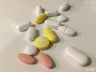 長期服「這藥品」竟全身潰爛？ 她失去95％皮膚險喪命