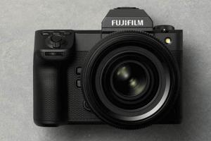 才剛加價2.4萬元！富士相機宣布月底再漲價、一個月兩次出手
