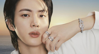 BTS Jin在陽光下深邃雙眼凝視鏡頭！戴滿FRED珠寶瘋狂放電粉絲全暈了