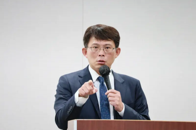 黃國昌兒是美國籍！被和「這人」作比較　他傻眼：這年頭很多舔狗