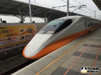 高鐵推新規定「講電話到玄關」 網大讚：台鐵也該跟進