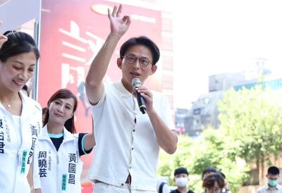 黃國昌火辣嗆記者！李正皓曝「超速仔是祖傳」　再爆民眾黨黑歷史