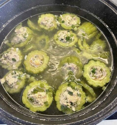 苦瓜丸暖心湯食譜！ 比蘋果、番茄維C更高
