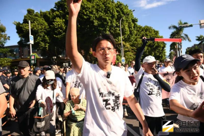 走讀與警爆衝突！綠批如黑道行徑　民眾黨反嗆：漠視民意侵害人權