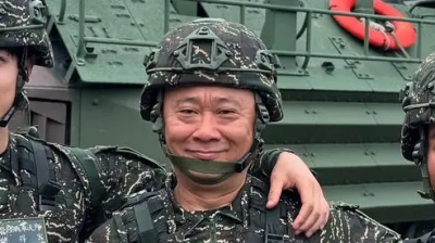 親共藝人狂轉「93閱兵」！邰智源曬軍服不忍了：保護國家捍衛民主