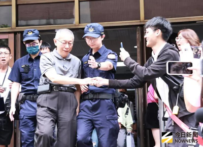 交保後首出庭！徐國城作證「打死不再當都委」　柯文哲僅3字回應
