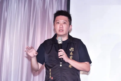 賓賓哥才昏倒送醫！曝肝膽出狀況爆瘦4公斤　3天打一次點滴