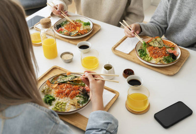 擔心血糖不敢喫大餐？ 先做「這件事」穩糖不狂飆