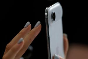 iPhone Air只能用eSIM！台灣三大電信「免費」規則一次看懂
